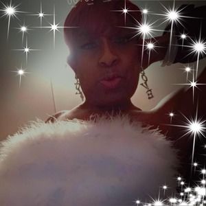 Meet your Posher, Latrice